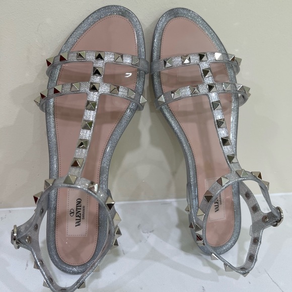 Valentino Garavani Rockstud Silver Glitter PVC Sandal - Picture 4 of 17